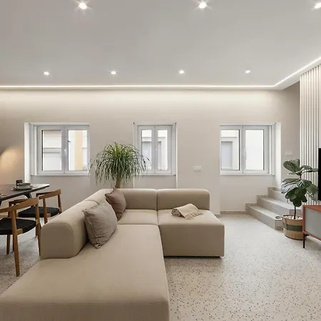 The Great Rose Retreat דירה נאזרה